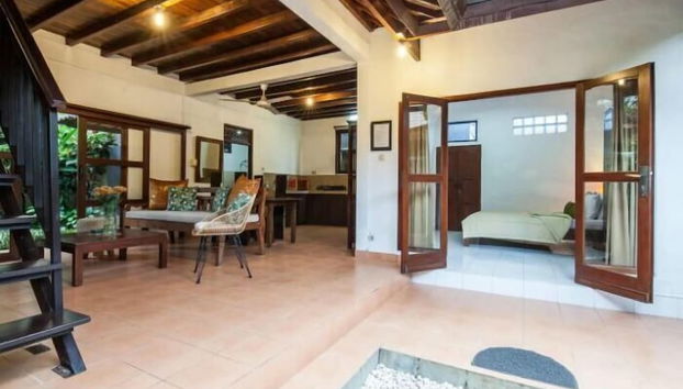 Entrada (vista interior)