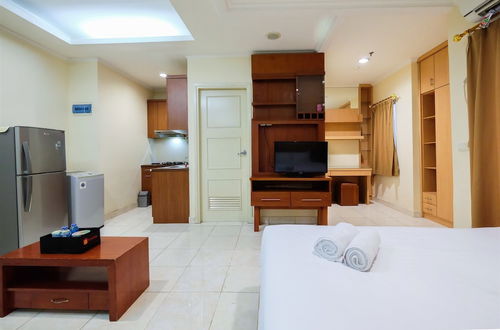 Photo 4 - Simply Spacious Studio Room at City Home Apartment near Kelapa Gading