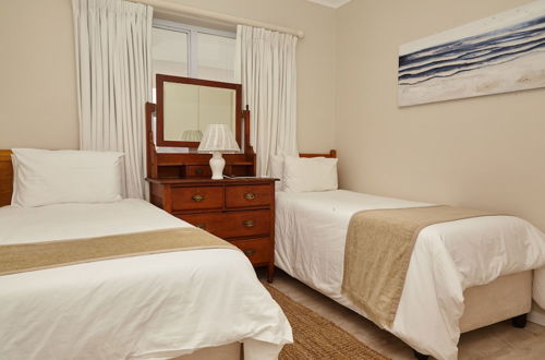 Photo 5 - Windsor Self Catering Apartments