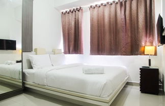 Foto 3 - 1BR with Working Space The Oasis Apartment Cikarang