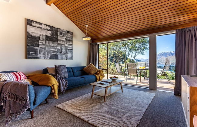 Amazing Lake View Spacious Townhouse with Parking - Foto 13