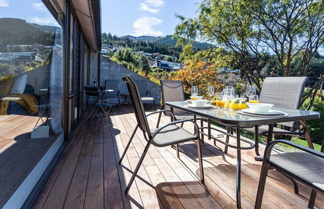 Amazing Lake View Spacious Townhouse with Parking - Foto 25