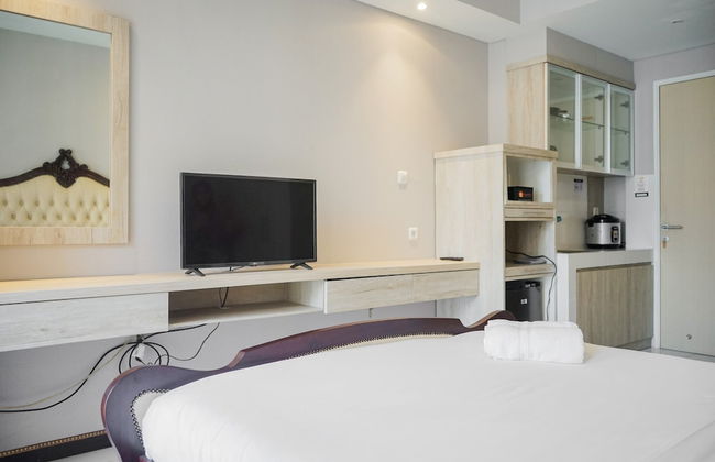 Pleasant and Tidy Studio Apartment at Ayodhya Residences - Foto 3