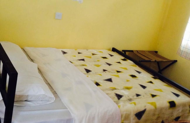 Acacia Tree Apartments - Photo 9