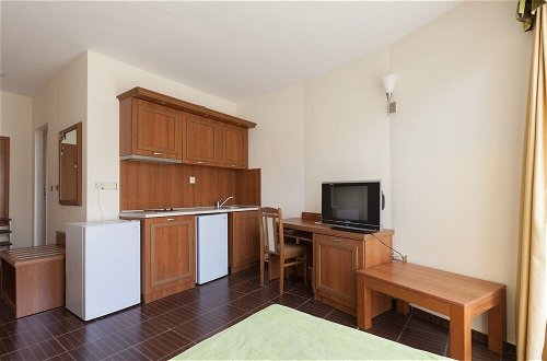 Photo 1 - One Bedroom Apartment with Large Balcony