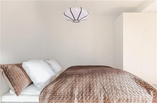 Foto 29 - Nordic Luxury 2 Bedroom Apt Heart of CPH