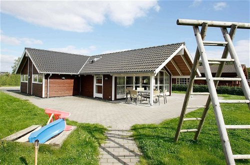 Photo 20 - 8 Person Holiday Home in Juelsminde