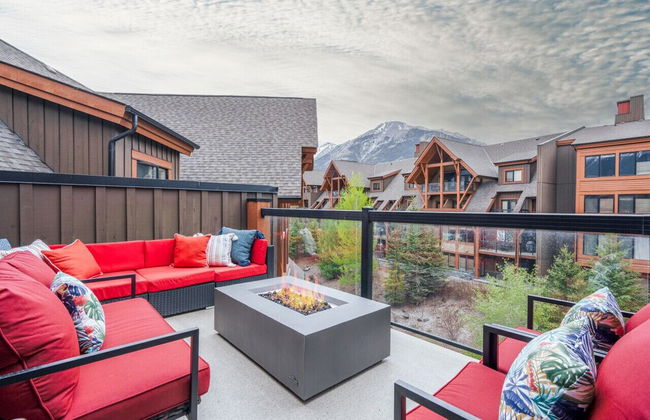Luxury 3-Br Penthouse | INDOOR Pool & Hot Tub | Pool Table | 2 Decks + Mtn Views - Foto 16