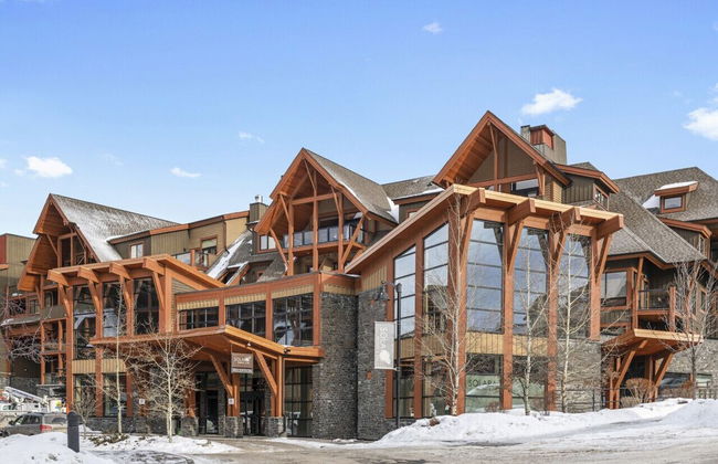 Luxury 3-Br Penthouse | INDOOR Pool & Hot Tub | Pool Table | 2 Decks + Mtn Views - Foto 33
