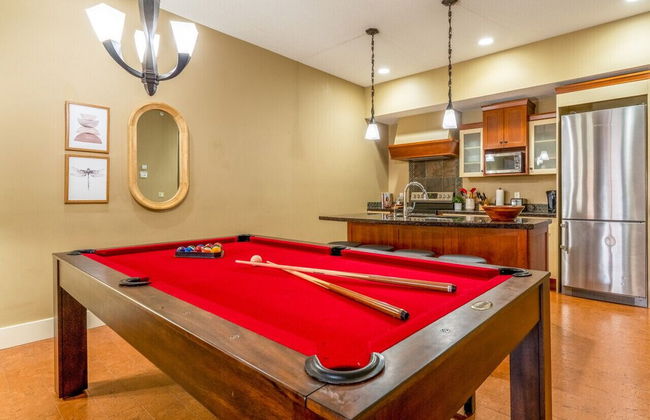 Luxury 3-Br Penthouse | INDOOR Pool & Hot Tub | Pool Table | 2 Decks + Mtn Views - Foto 28
