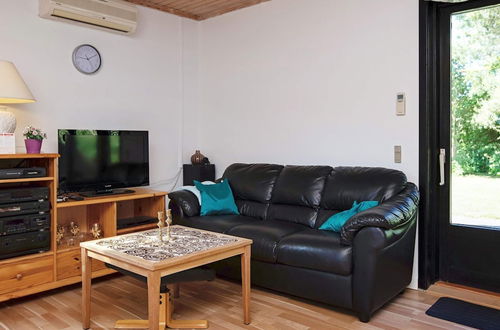 Photo 2 - 6 Person Holiday Home in Gedser