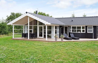 Foto 1 - 8 Person Holiday Home in Glesborg