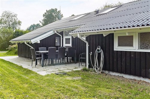 Photo 25 - 8 Person Holiday Home in Albaek