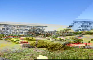 Foto 1 - The Pool Resort Kingscliff - Private Apartments by Holiday Management Co
