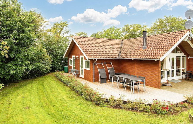 8 Person Holiday Home in Allingabro-by Traum - Foto 1