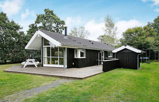 Foto 1 - Cozy Holiday Home in Hadsund near Family Friendly Beach