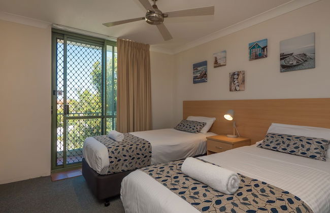 Montana Palms Resort - Photo 2