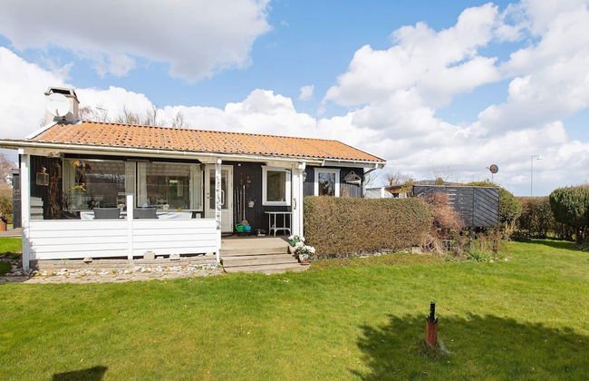 6 Person Holiday Home in Faxe Ladeplads - Photo 1