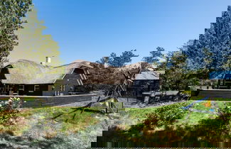 Foto 1 - 8 Person Holiday Home in Norre Nebel