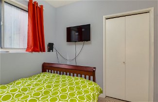 Photo 2 - 4 Bedroom Suite in Calgary