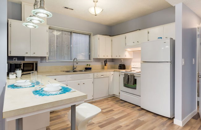 4 Bedroom Suite in Calgary - Foto 6