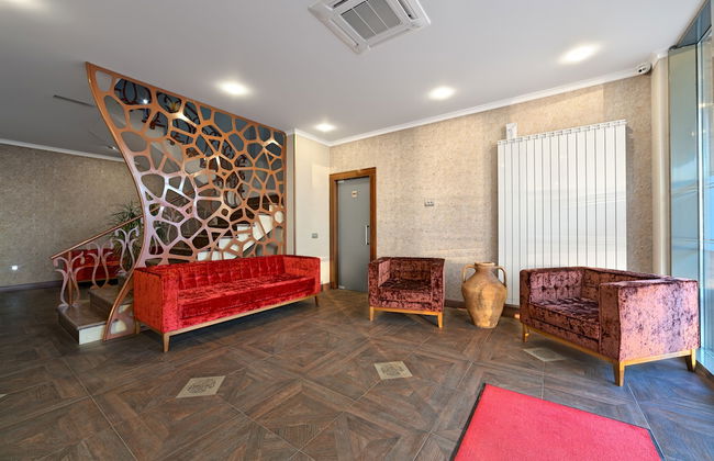 Tomis Garden Aparthotel - Foto 2