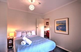 Photo 3 - Cove Beach Apartment 1