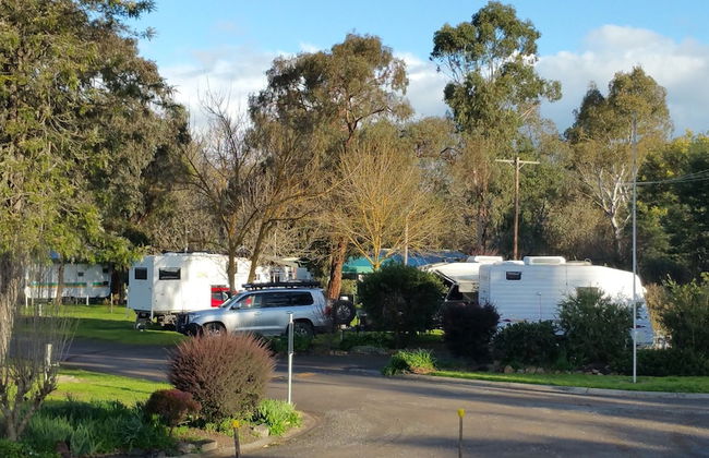 Yea Riverside Caravan Park - Foto 32