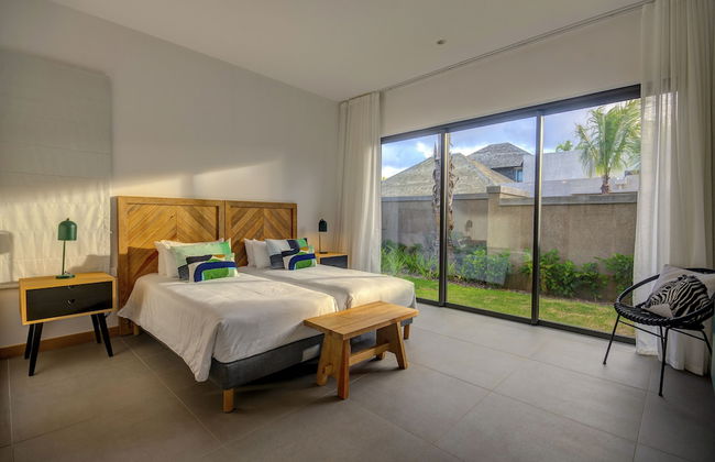 Mythic Suites & Villas by MJ Holidays - Photo 18