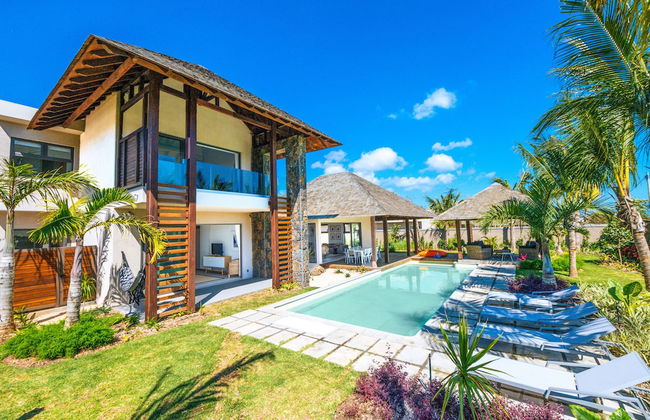 Mythic Suites & Villas by MJ Holidays - Photo 9