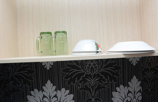 Best Price Studio Apartment at Gold Coast - Foto 7