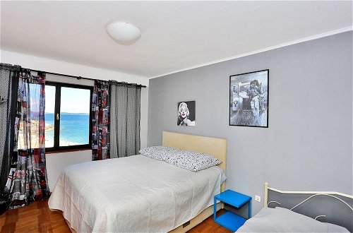 Photo 2 - Apartment Located Directly on the Sea, With sea Views and Stunning Views