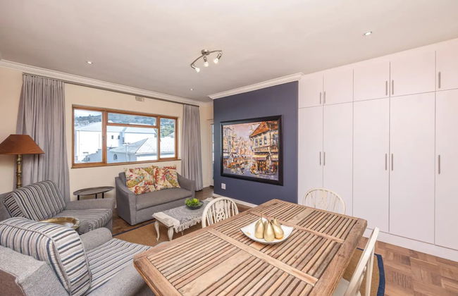 Vibrant and Safe 2 Bedroom Apartment - Foto 13