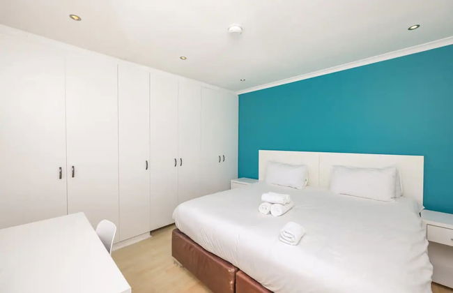 Contemporary 4 Bedroom Home - Foto 6