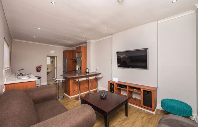Contemporary 4 Bedroom Home - Foto 13