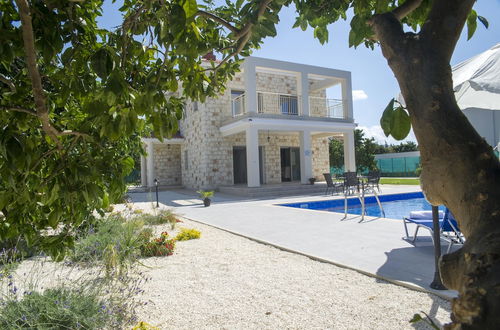 Foto 66 - Stunning new Beach Front Villa,1st Line to the Beach, Large Pool, Wonderful Area