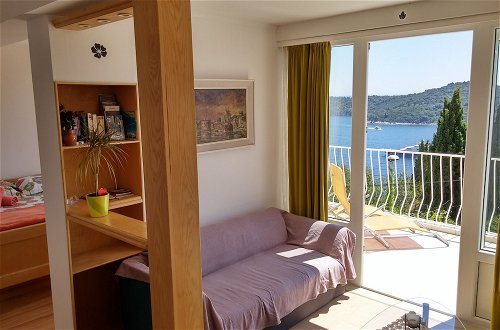Foto 22 - Charming Studio Apartment With Beautiful Panoramic sea View