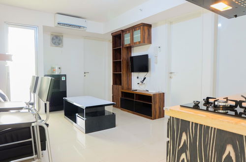 Photo 15 - Spacious and Clean 3BR Bassura Apartment