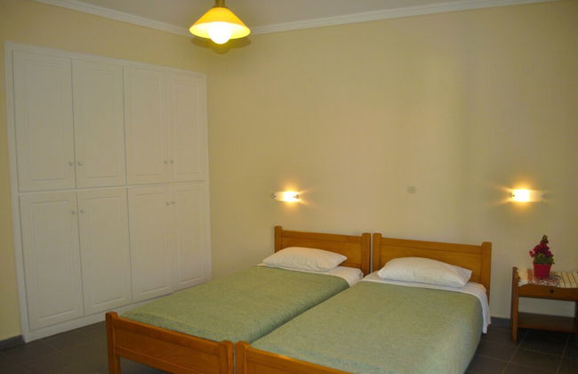 Holiday Studio Apartments Yannis on Agios Gordios Beach in Corfu - Foto 2