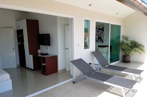 Photo 4 - Beachside 3-bedroom Townhouse w Private Pool at 70 Meters From Beach