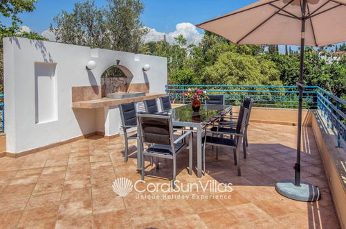 Foto 76 - Exceptional Large Villa, Private Heated Pool, Complete Privacy, Prime Location