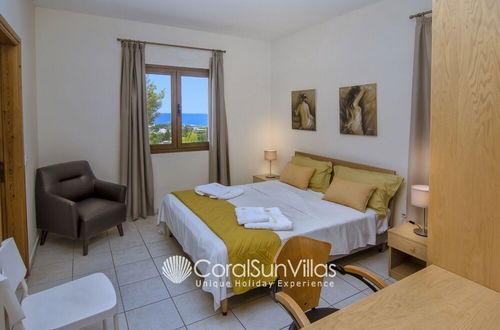 Photo 13 - Exceptional Large Villa, Free Heated Pool 1 NOV - 15 Jan, Privacy,prime Location