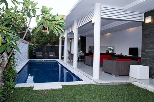 Photo 48 - Heliconia Villa