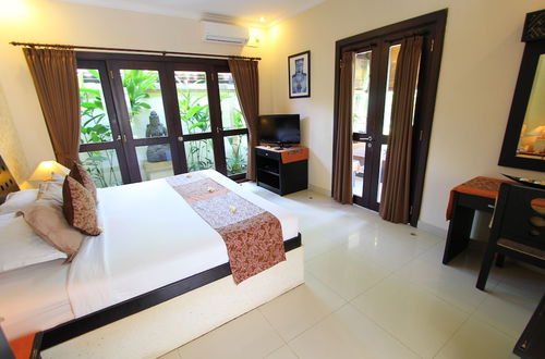 Photo 10 - Heliconia Villa