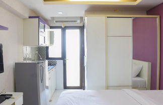 Photo 3 - Homey and Simply Studio Room at Kebagusan City Apartment