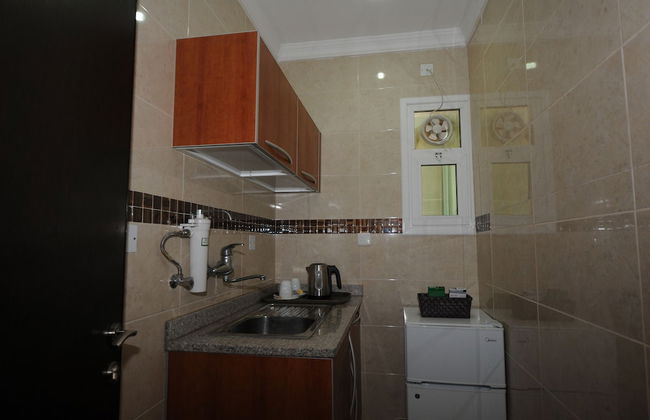 Al Muhanna Plaza Hotel - Photo 17