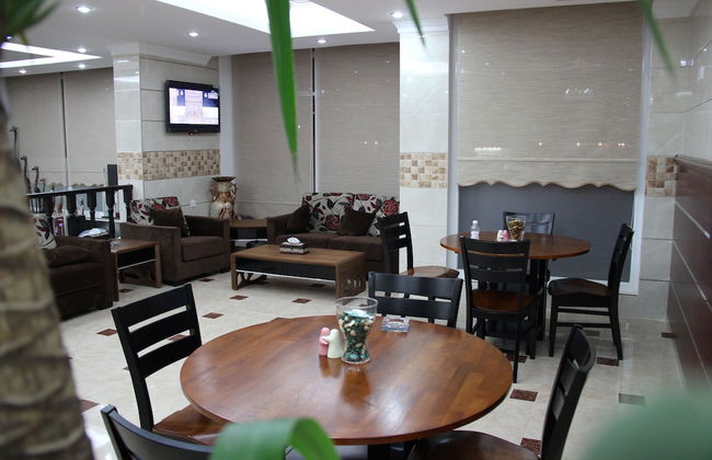 Al Muhanna Plaza Hotel - Photo 32