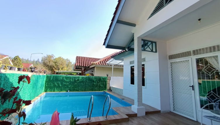 Foto 1 - Villa Kota Bunga Aster