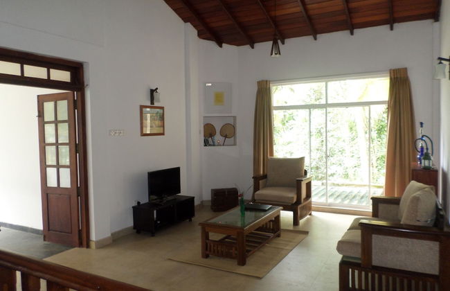 Riverside Homestay Apartments - Photo 8