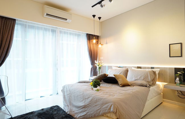 Summer Suites Residences by Subhome - Photo 5